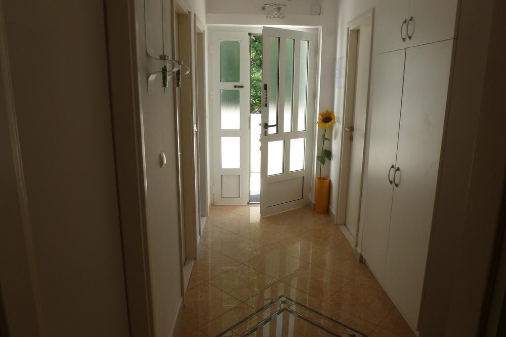 Apartments Kligge Mlini Szoba fotó